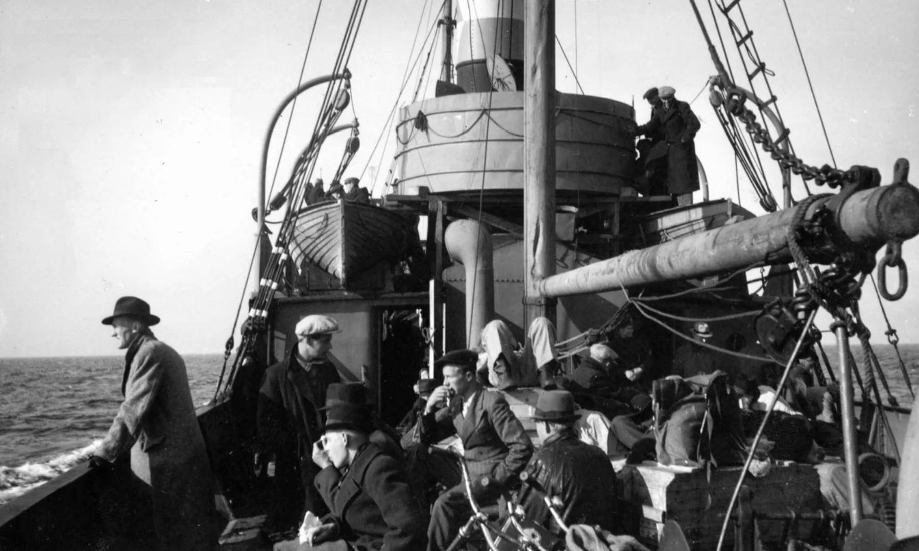 FILE 073 context image: Finnish military intelligence personnel travelling to Sweden during Operation Stella Polaris.